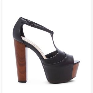 NWB JESSICA Simpson Dany T-Strap Platform Sandal